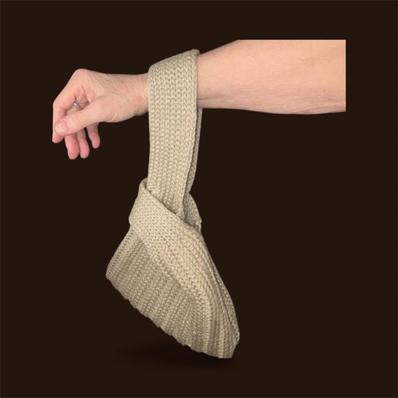 Hand Crafted Crochet Japanese Knot handbag mini bag wristlet with knit look - Picture 5 of 5